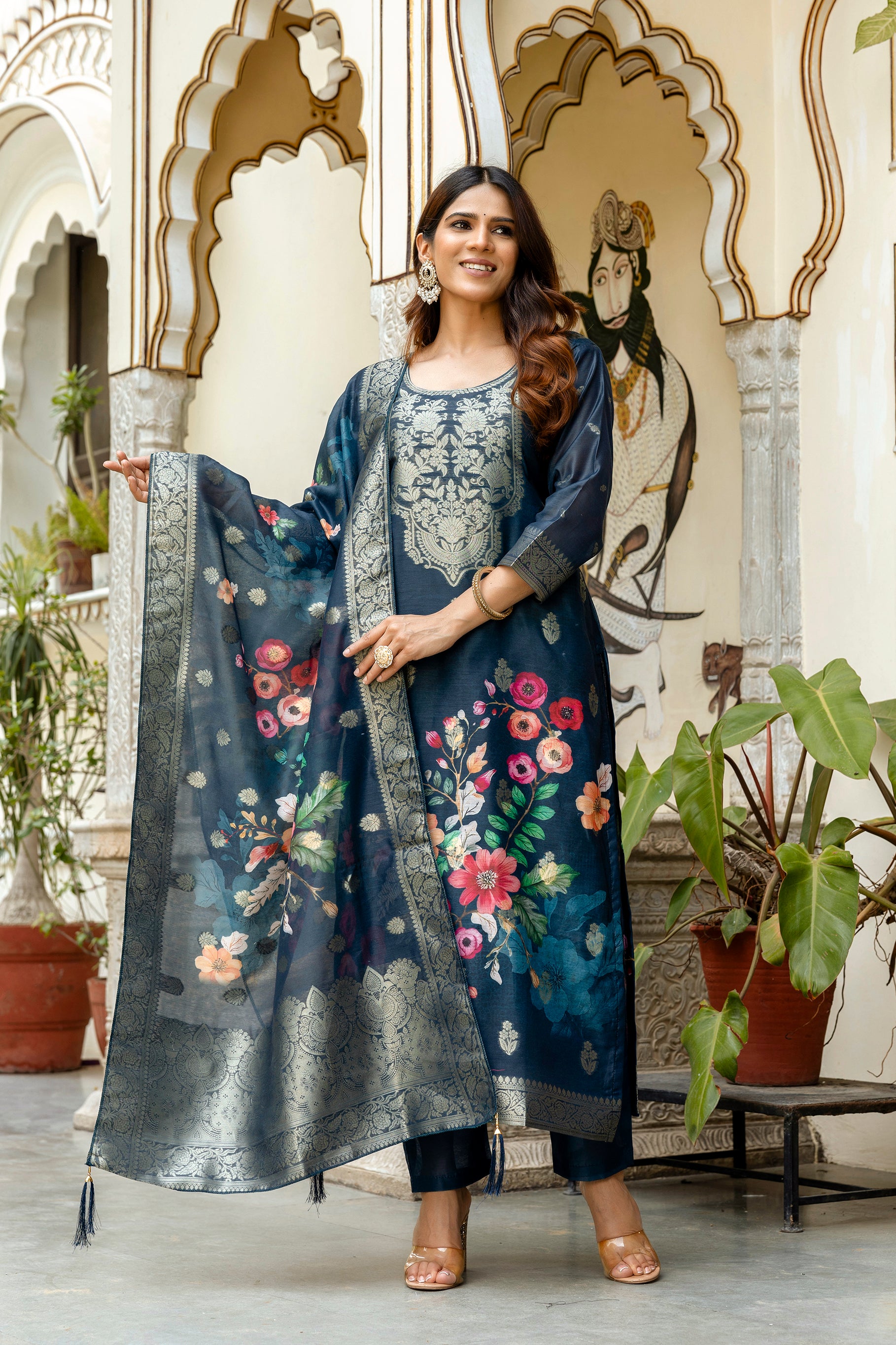Elegant Floral Woven Ethnic Suit Set with Dupatta