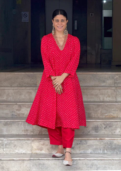 Handmade & Handembroidered Bandhini Silk Kurta set