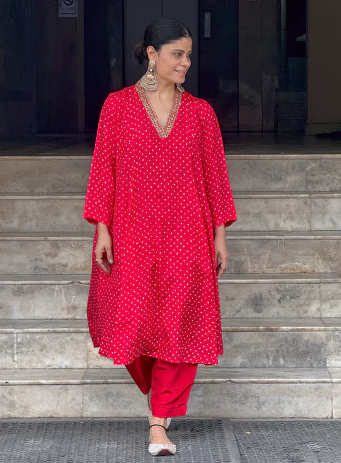 Handmade & Handembroidered Bandhini Silk Kurta set
