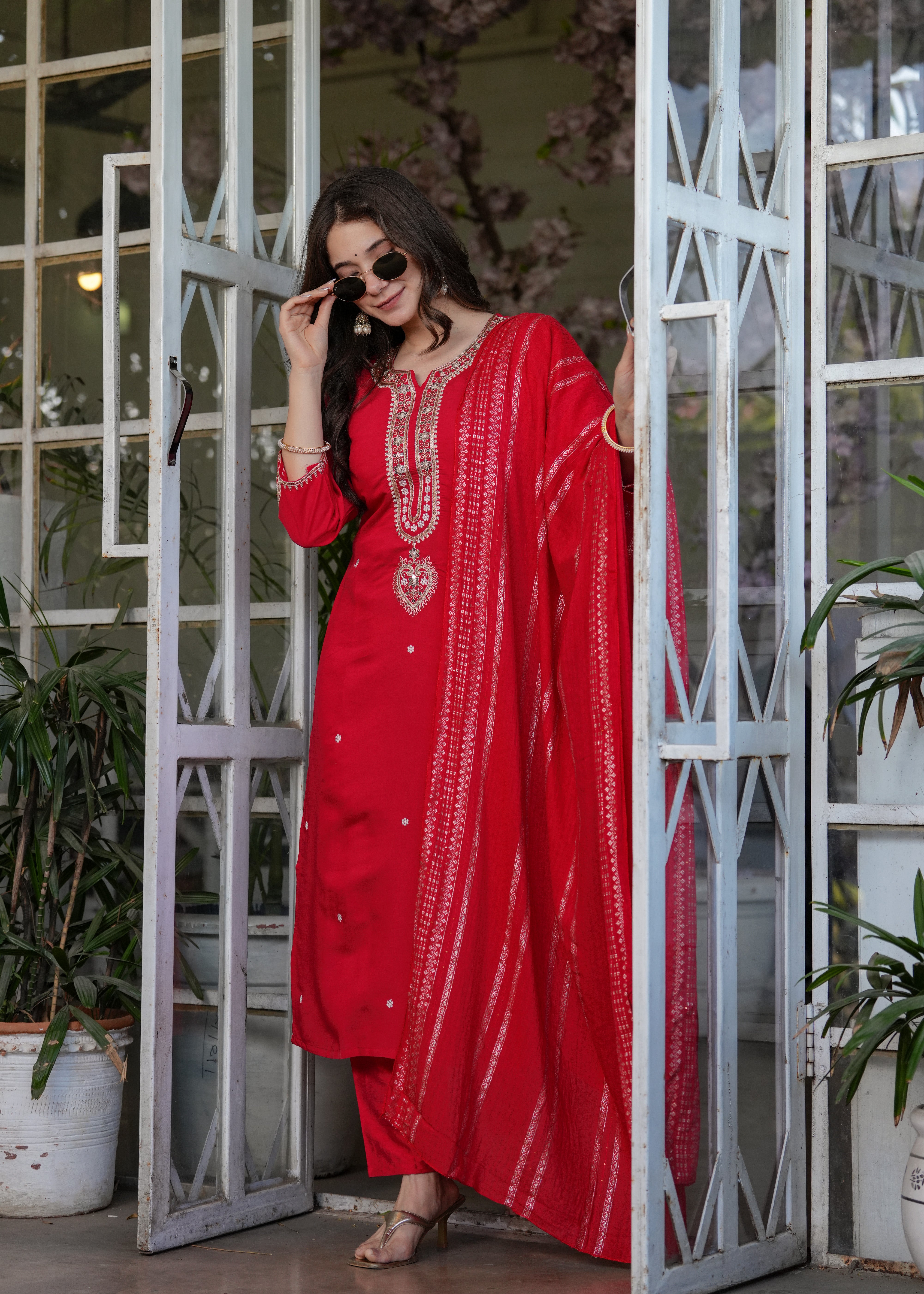 Elegant Red Embroidered Kurta Pant Set with Designer Dupatta for Women