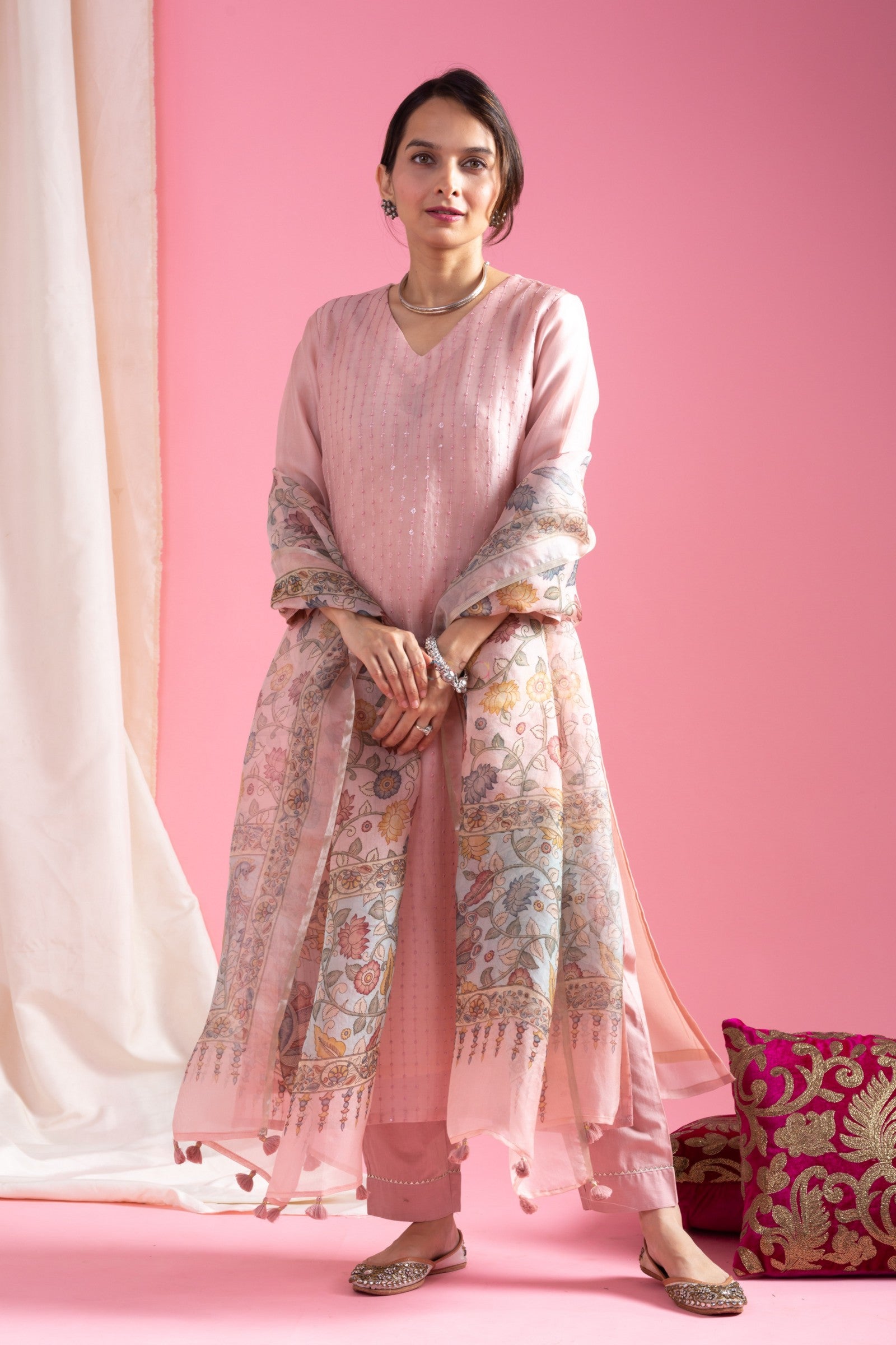 Elegant Blush Pink Kurta Pant Set with Floral Printed Dupatta for Women