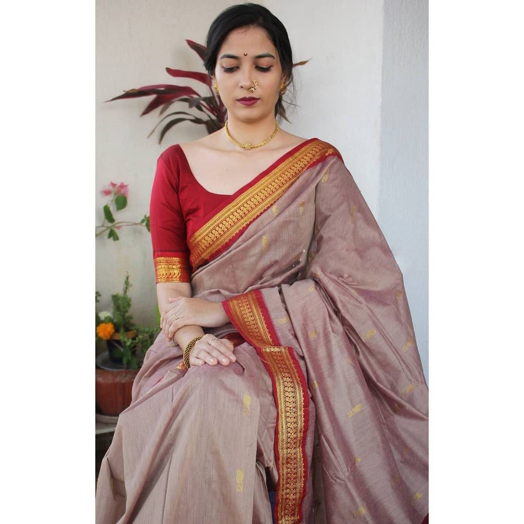 Women Saree with Contrast Floral Woven Border