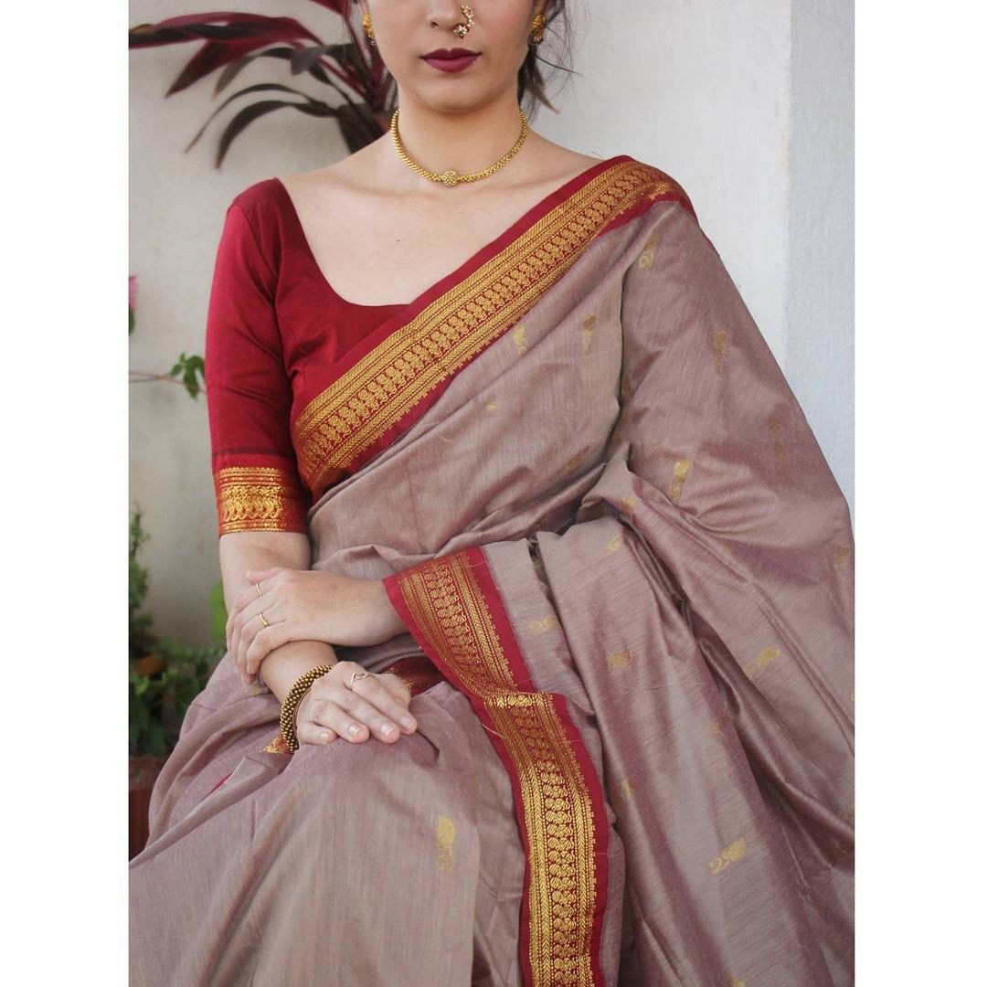 Women Saree with Contrast Floral Woven Border