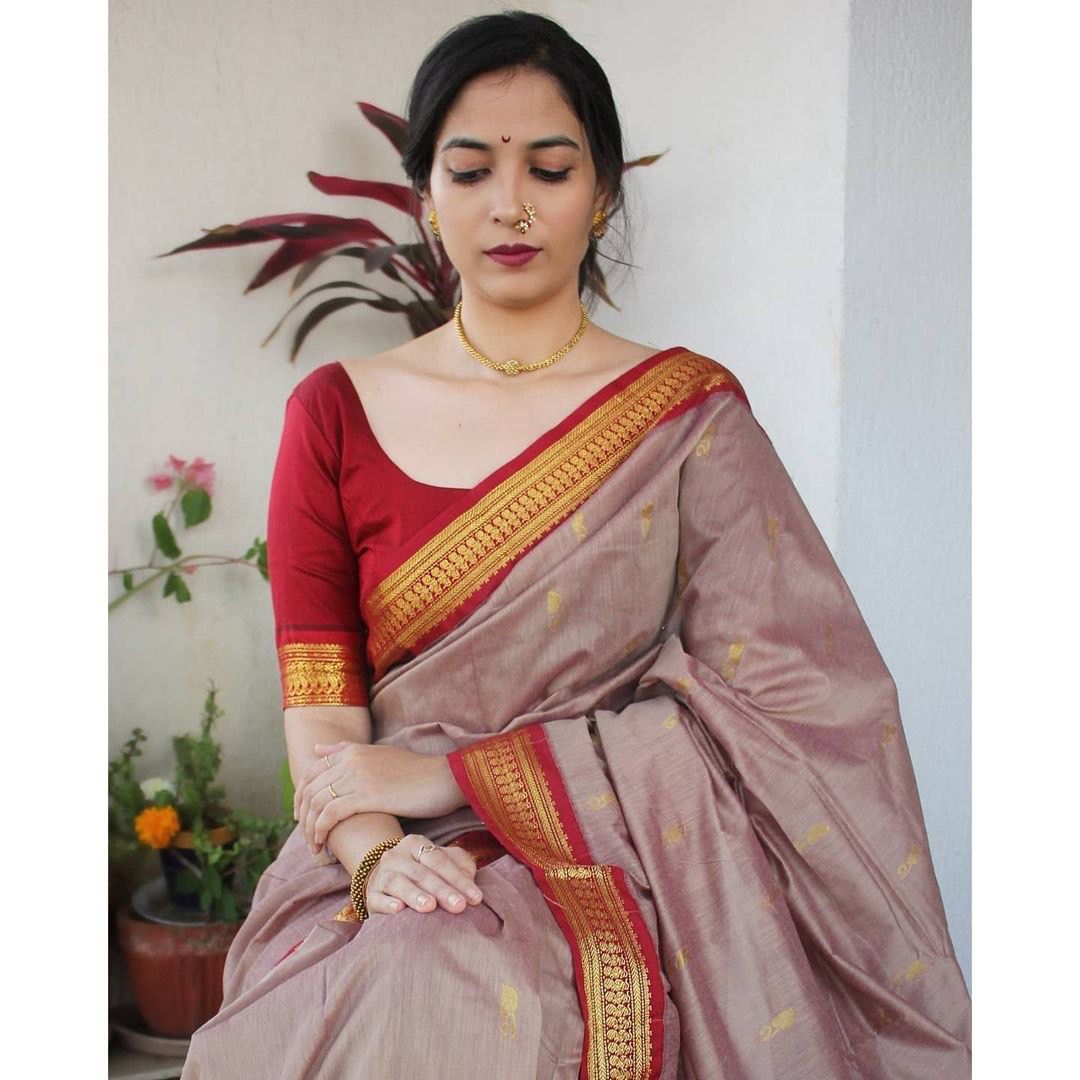 Women Saree with Contrast Floral Woven Border