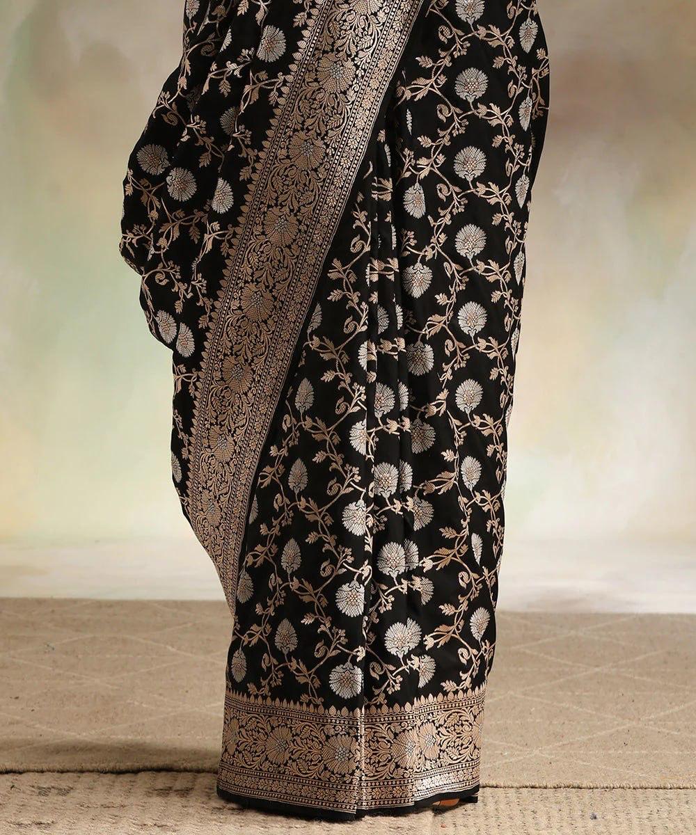 Women Kanjeevaram Silk Saree with Blouse Piece