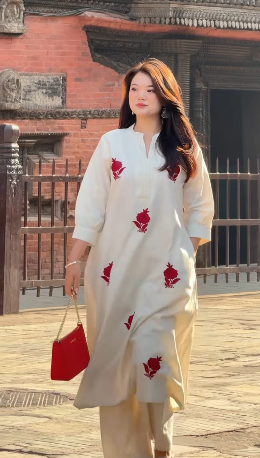 Ivory White Embroidered Kurta Set with Red Floral Motifs
