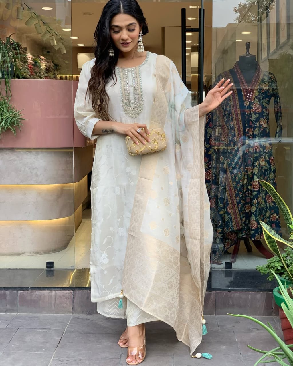 Elegant Off-White Embroidered Kurta Set with Dupatta