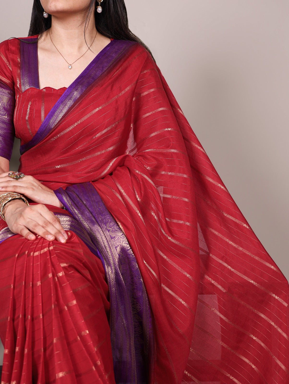 Light on the body, elegant in style  A crepe stripe weaving saree