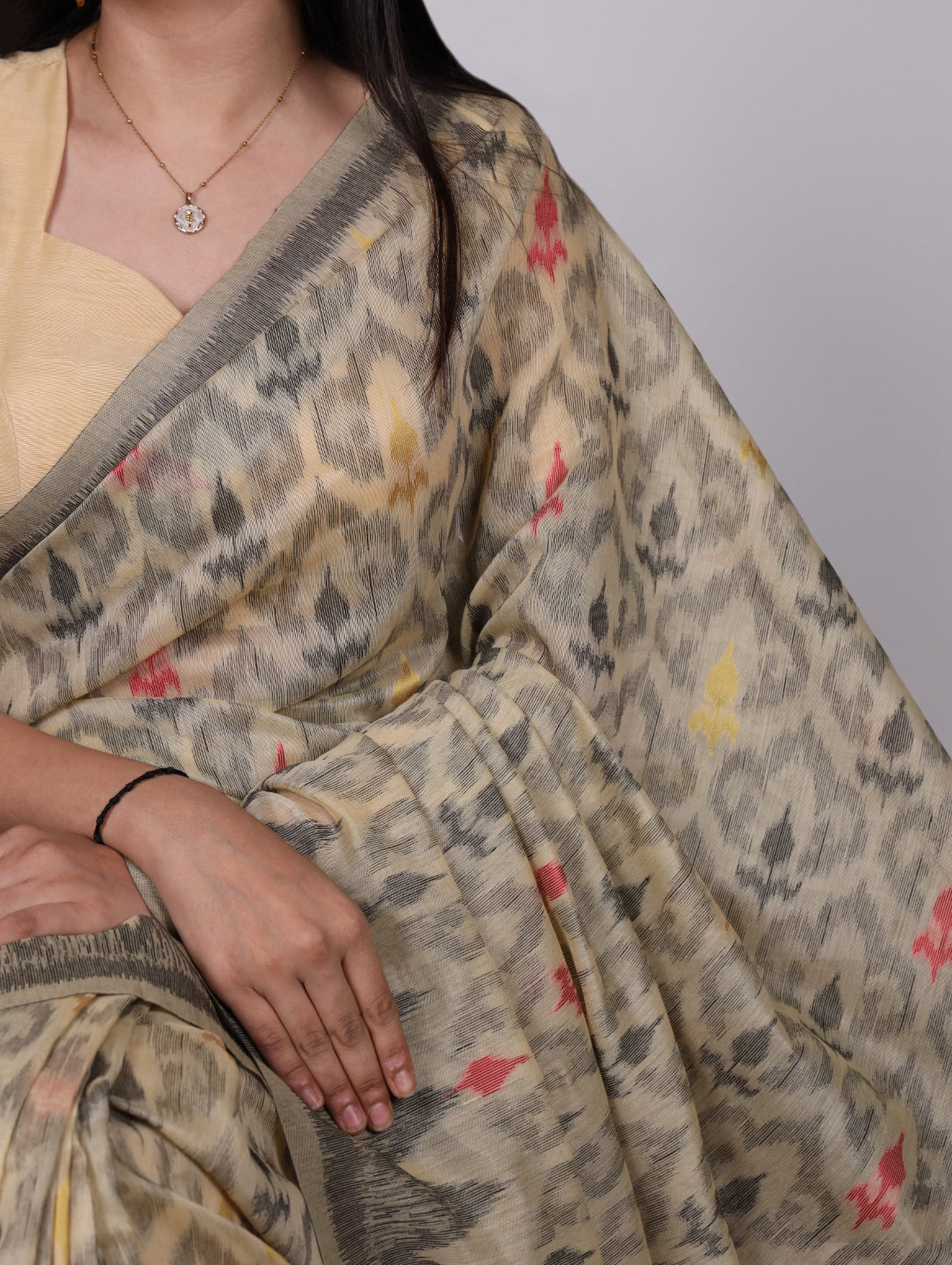 Comfort meets style in this soft Poly Cotton printed saree