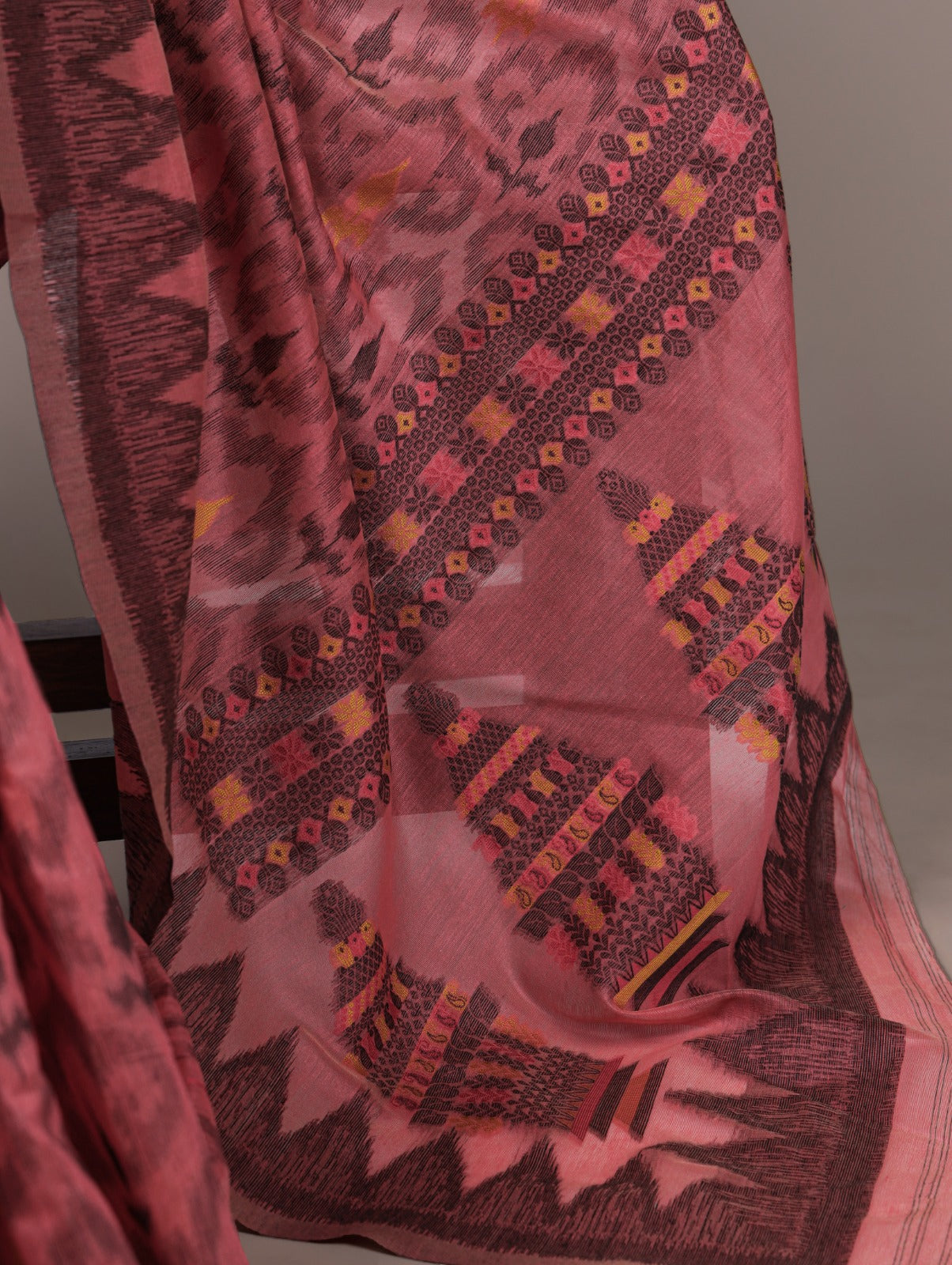 Comfort meets style in this soft Poly Cotton printed saree