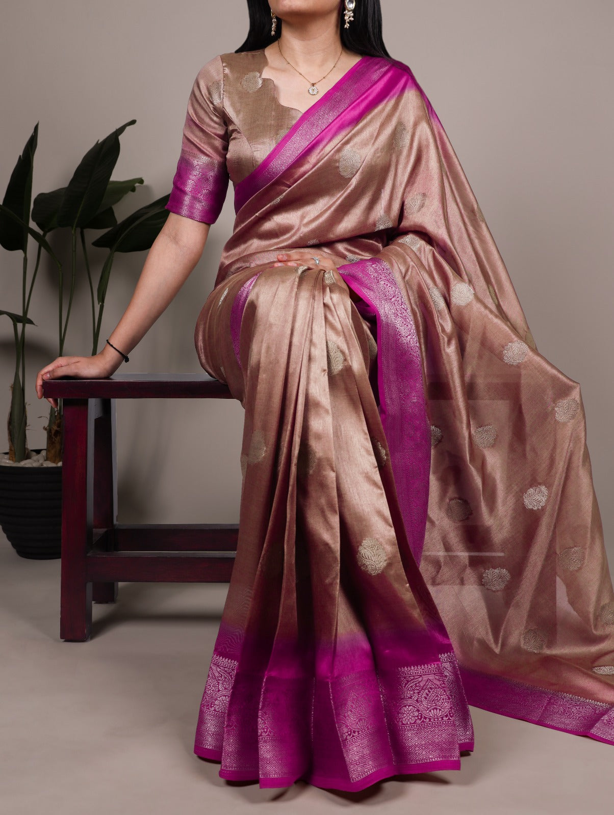 The perfect saree for when you want timeless beauty and modern grace
