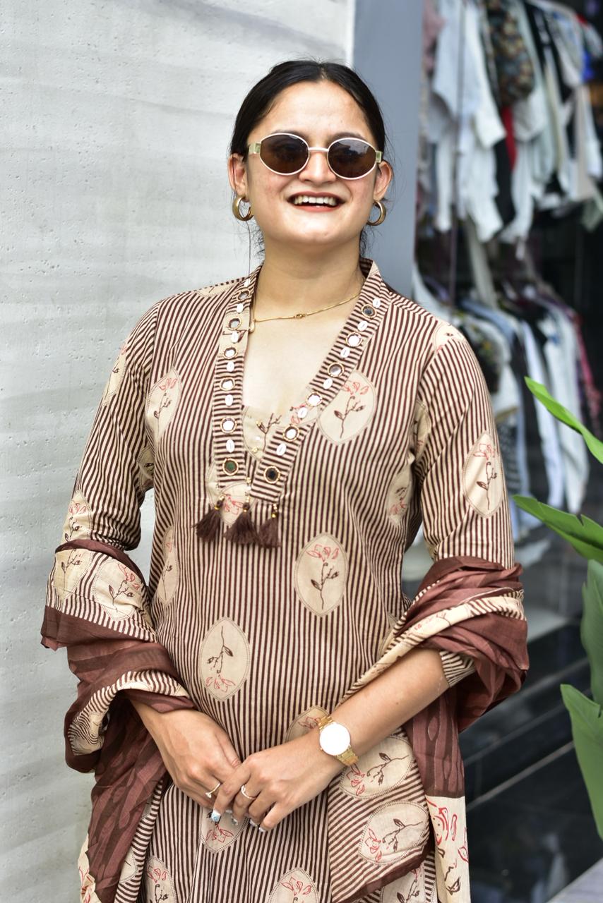 Women's Printed Kurta Dupatta Set with Straight Palazzo