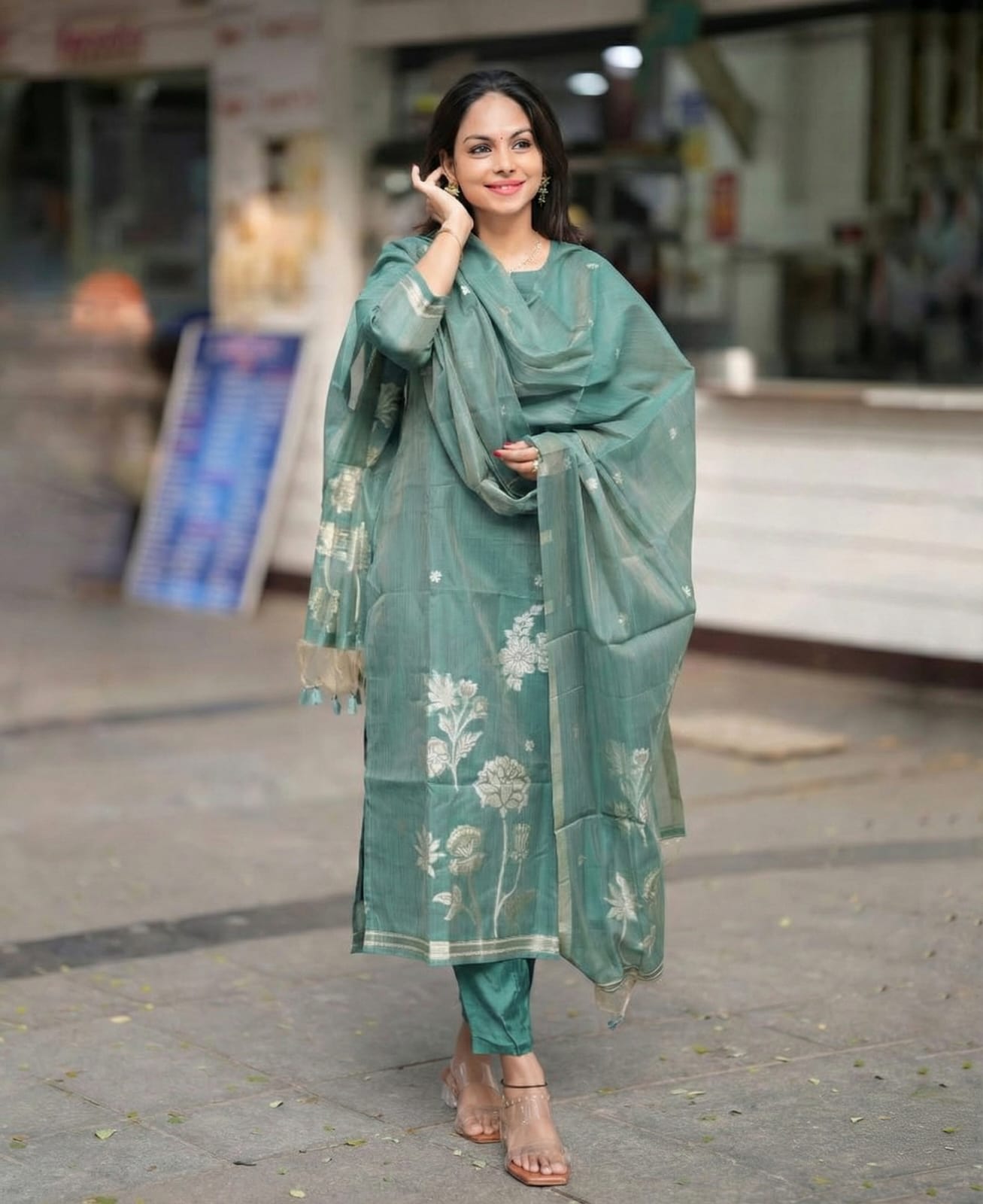 Women's Sage Green Woven Floral Ethnic Kurta Pant & Dupatta Set