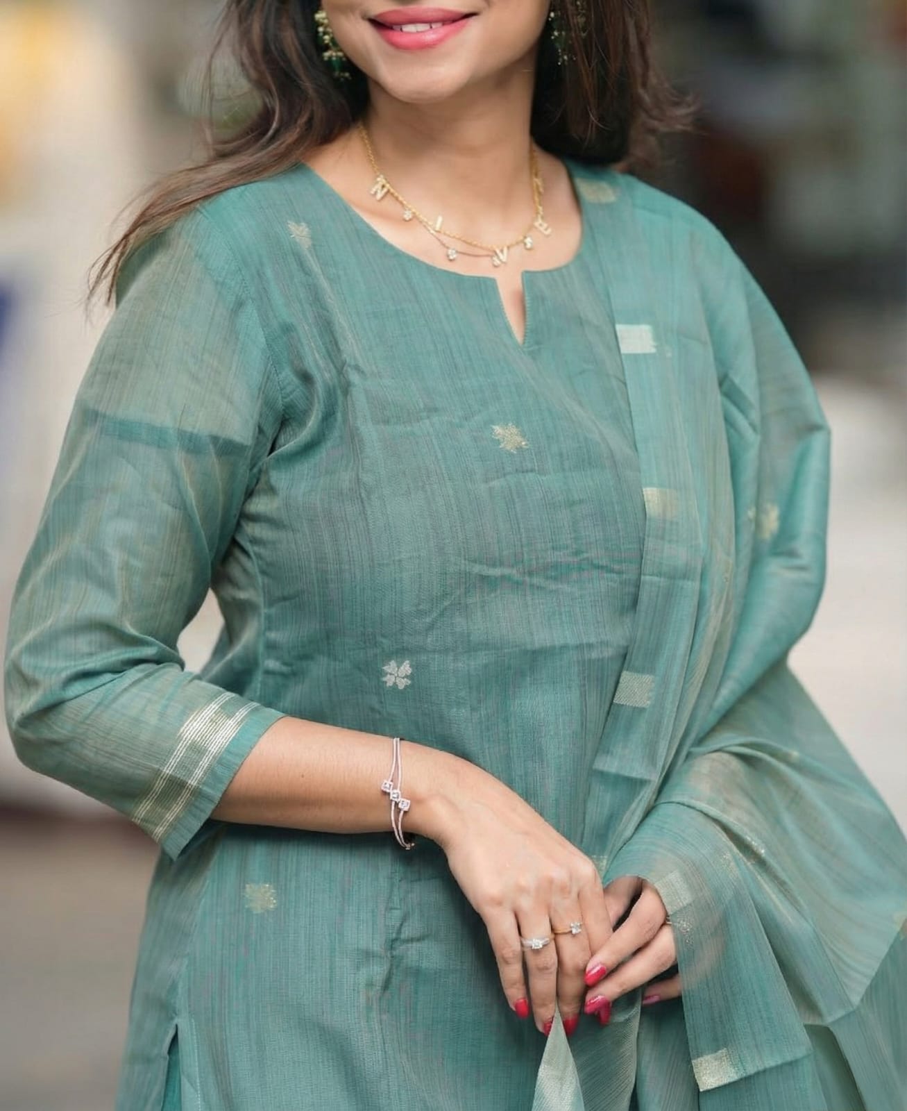 Women's Sage Green Woven Floral Ethnic Kurta Pant & Dupatta Set