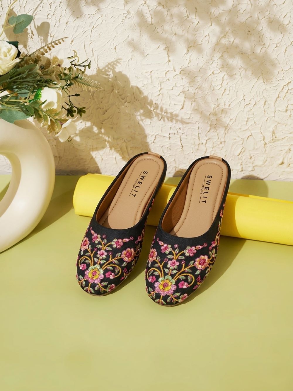 Women's Black Floral Embroidered Ethnic Mule Jutti – Slip-On Flat Footwear