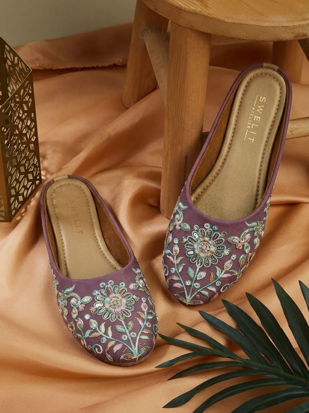 Women's Dusty Mauve Floral Vine Embroidered Ethnic Mule Jutti – Slip-On Flat Footwear