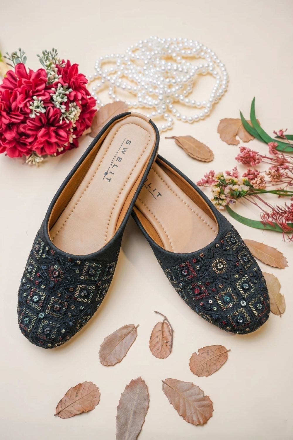 Women's Black Mirror Work Embroidered Mule Jutti