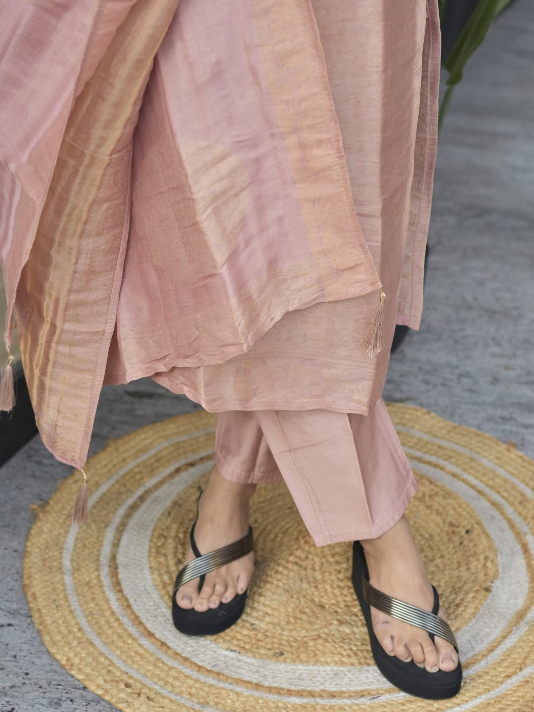 Women's Blush Pink Tissue Silk Embroidered Kurta Pant & Dupatta Set