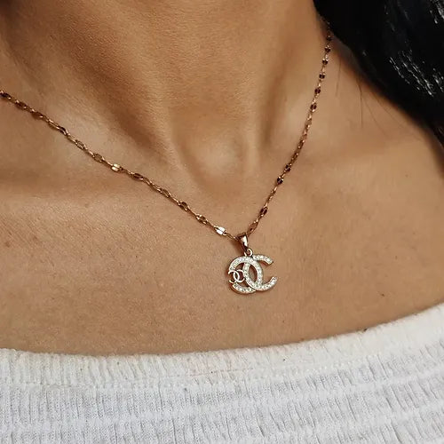 Channel Necklace