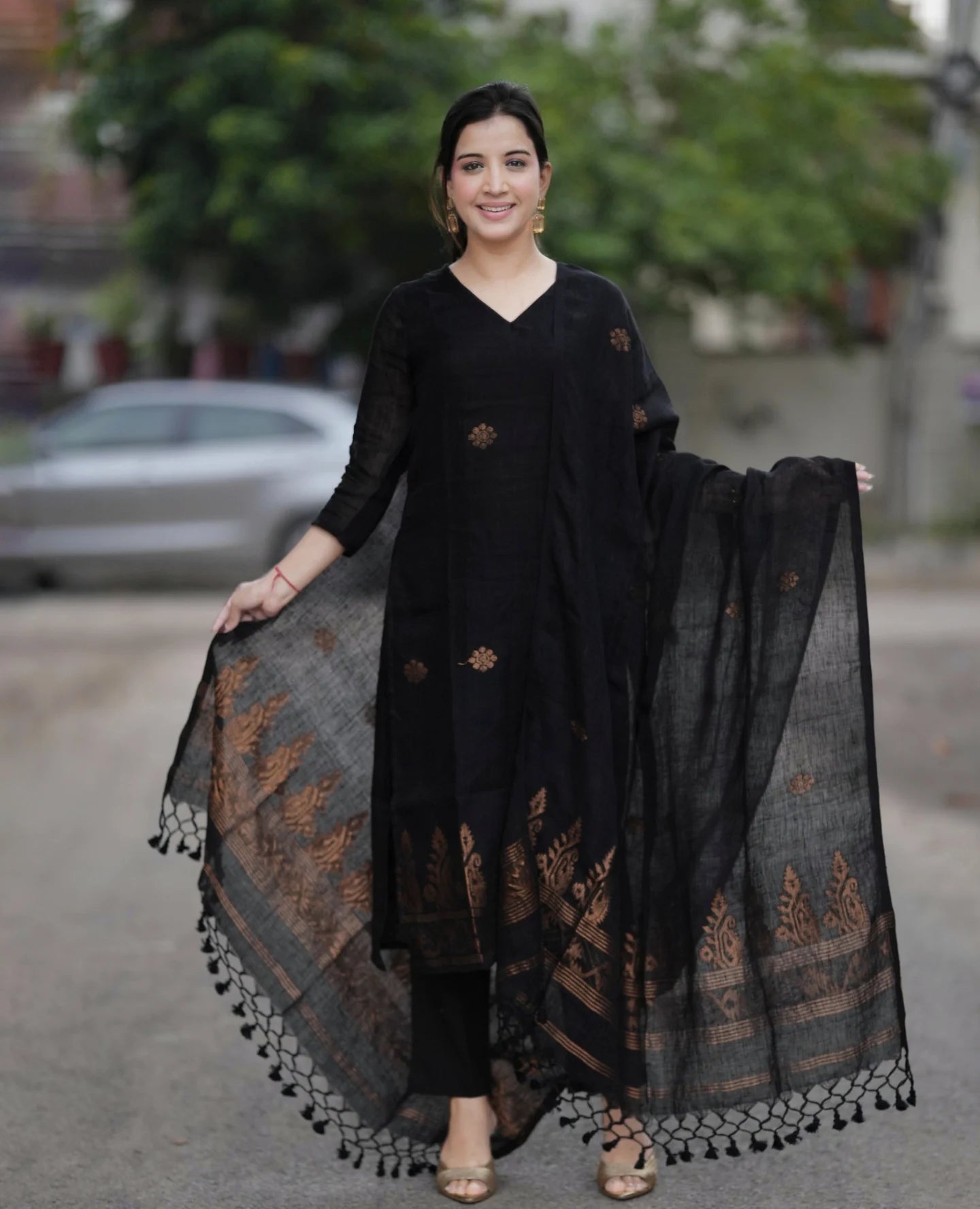 Elegant Black Ethnic Kurta Pant Dupatta Set