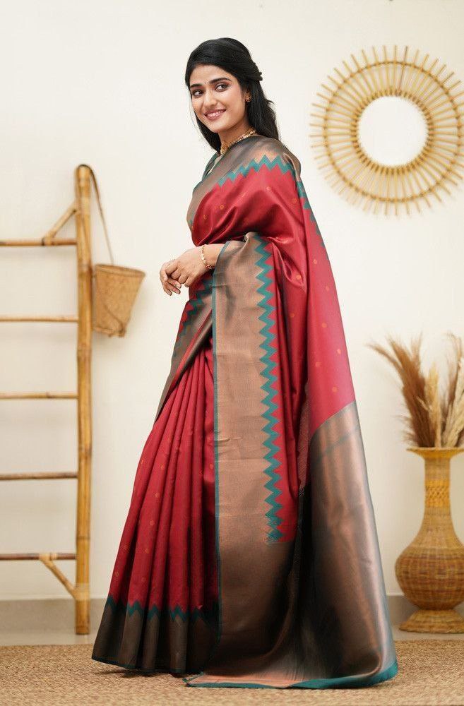 Woven Kanjeevaram Silk Saree with Contrast Border