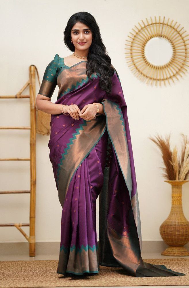 Woven Kanjeevaram Silk Saree with Contrast Border