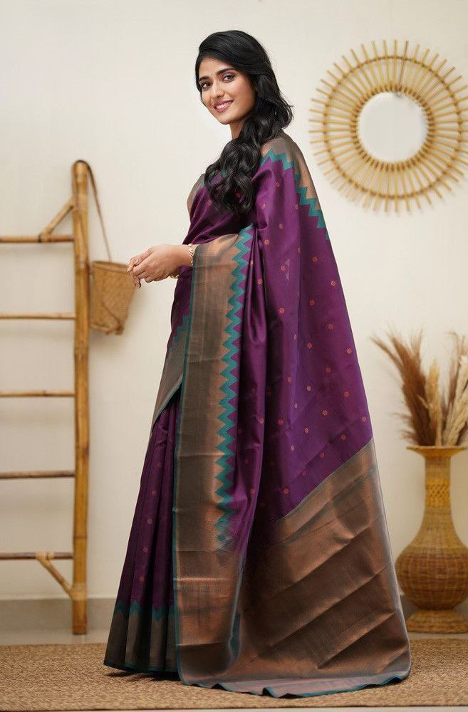 Woven Kanjeevaram Silk Saree with Contrast Border