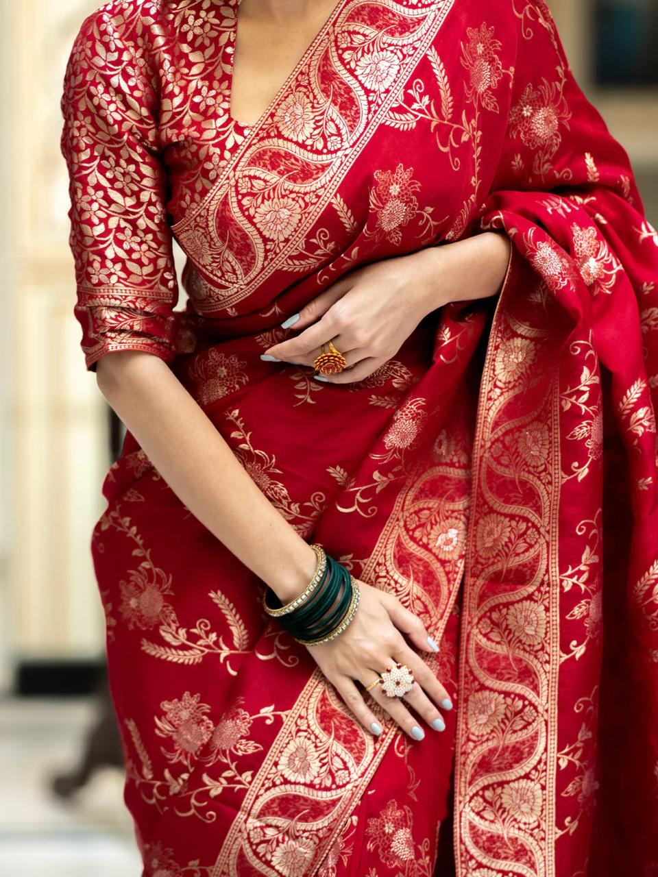 Ethnic Motifs Woven Design Pure Silk Kanjeevaram Saree