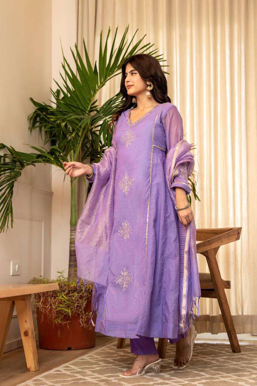 Graceful Lavender Embroidered Cotton Silk Kurta Set with Dupatta