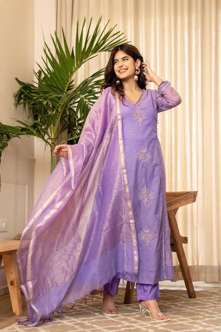 Graceful Lavender Embroidered Cotton Silk Kurta Set with Dupatta