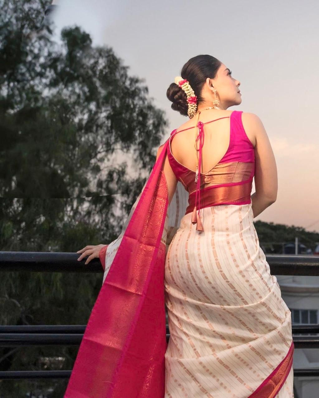 Striped Zari Kanjeevaram Saree