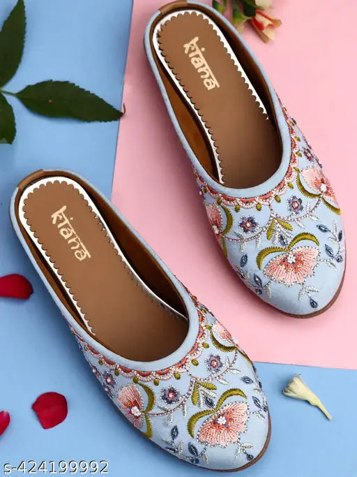 Women Pointed Toe Ethnic Embellished Canvas Mules